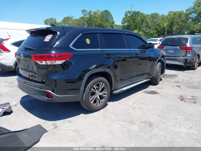 Toyota Highlander Le Plus 2019 5TDZZRFH2KS347019 Image 4