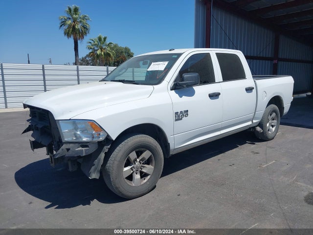 3C6RR7KG6NG206398 RAM 1500 Classic Tradesman  4x4 5'7 Box