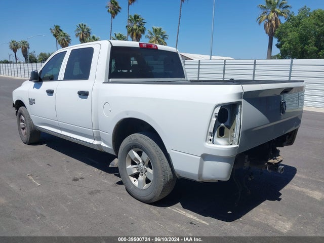 3C6RR7KG6NG206398 RAM 1500 Classic Tradesman  4x4 5'7 Box