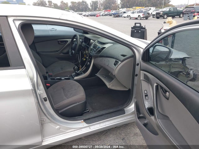 Hyundai ELANTRA SE 2014 5NPDH4AE3EH516794 Image 5