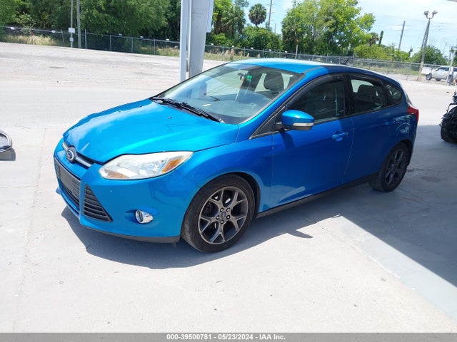 Ford FOCUS SE 2014 1FADP3K25EL174543 Image 2