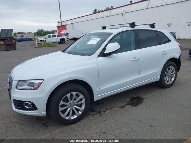 Audi Q5 2.0t Premium 2014 WA1LFAFP2EA081326 Image 2