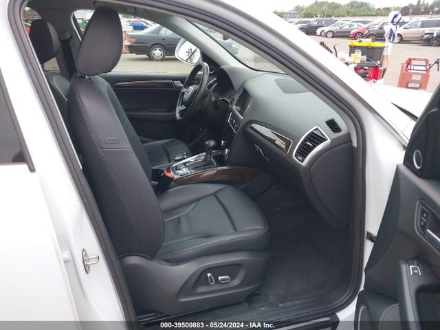 Audi Q5 2.0t Premium 2014 WA1LFAFP2EA081326 Image 5