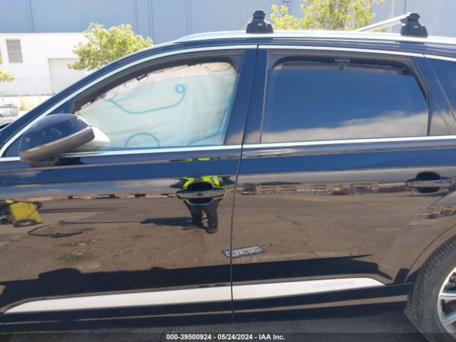 WA1LHAF77KD024060 Audi Q7 45 Premium