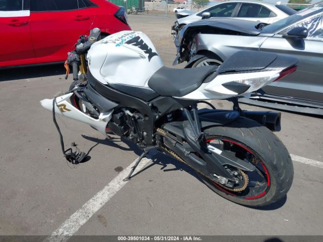 2019 SUZUKI GSX-R750 JS1GR7MA5K7100227 Photo 2