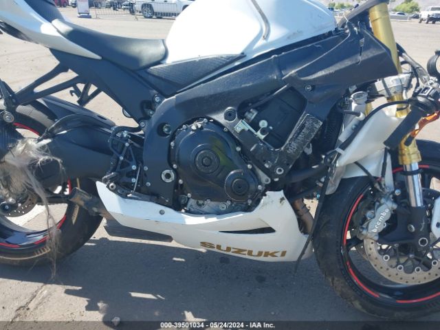 2019 SUZUKI GSX-R750 JS1GR7MA5K7100227 Photo 7