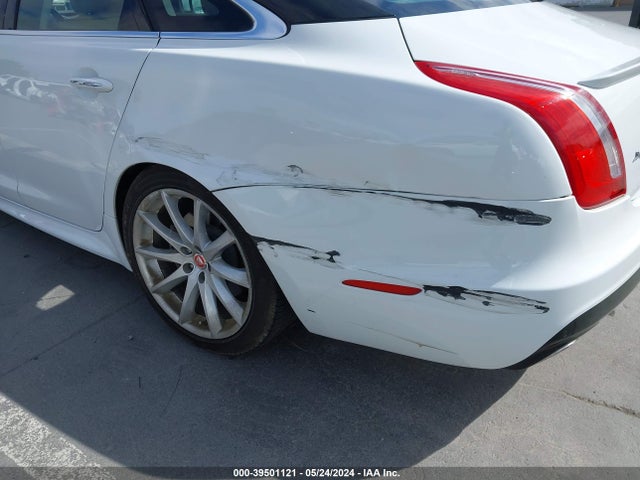 2016 JAGUAR XJ SAJWA1C73G8W02801 Photo 5