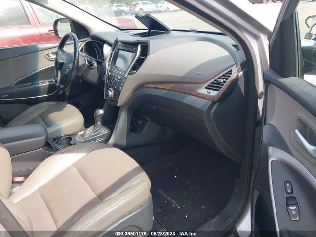 Hyundai Santa Fe Limited 2017 KM8SN4HF8HU240777 Image 5