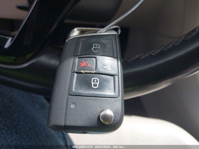 3VWCA7AUXFM519628 Volkswagen Golf Sportwagen Tdi S 4-door