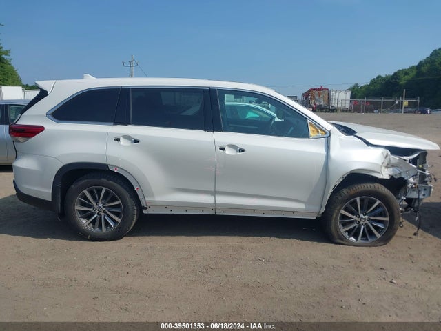 Toyota Highlander Xle 2019 5TDJZRFH7KS612675 Image 14