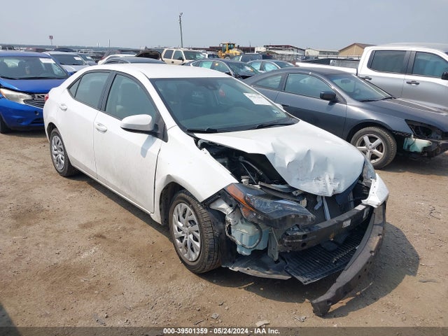 Toyota COROLLA LE 2018 5YFBURHE4JP776009 main image