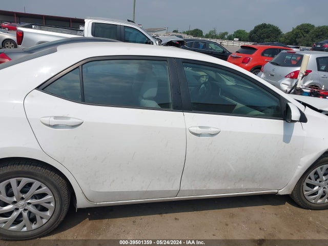 Toyota COROLLA LE 2018 5YFBURHE4JP776009 Image 14