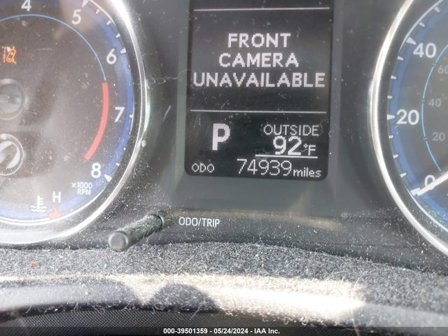 Toyota COROLLA LE 2018 5YFBURHE4JP776009 Image 7