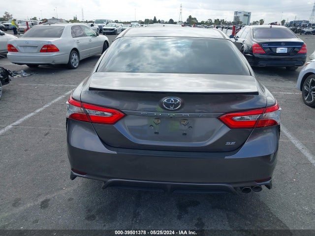 Toyota CAMRY SE 2018 4T1B11HK8JU079246 Image 16