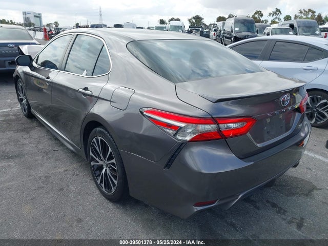 Toyota CAMRY SE 2018 4T1B11HK8JU079246 Image 3