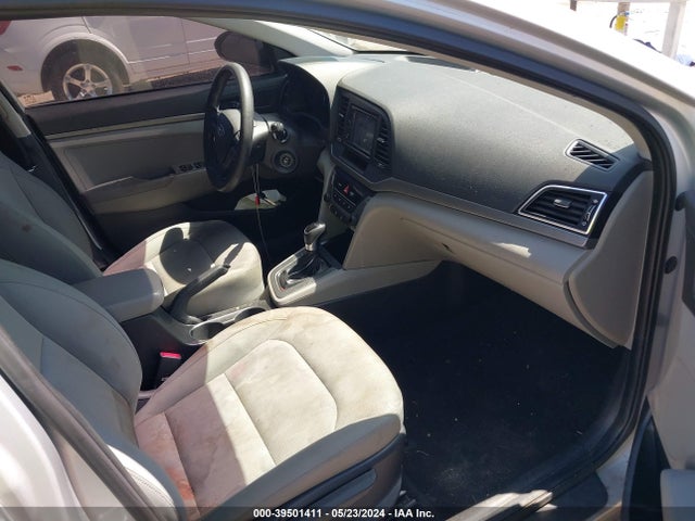 Hyundai ELANTRA SE 2017 KMHD74LF2HU109449 Image 5
