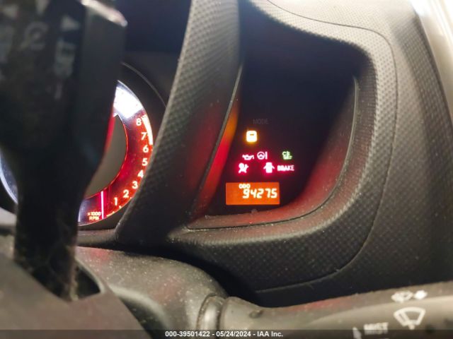 JTKKUPB40E1041082 Scion XD