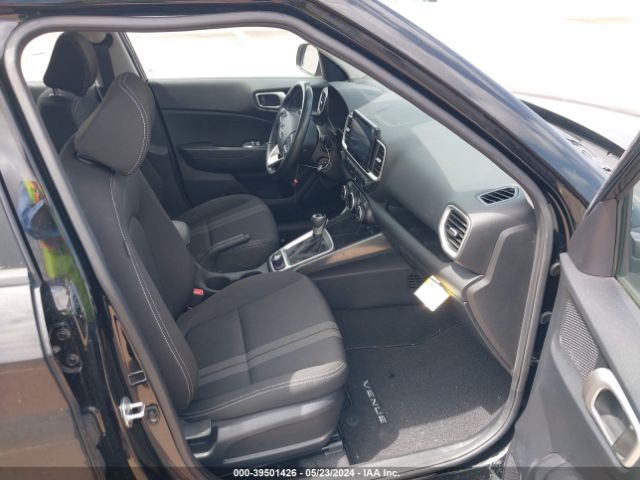 KMHRC8A38NU135714 Hyundai Venue Sel