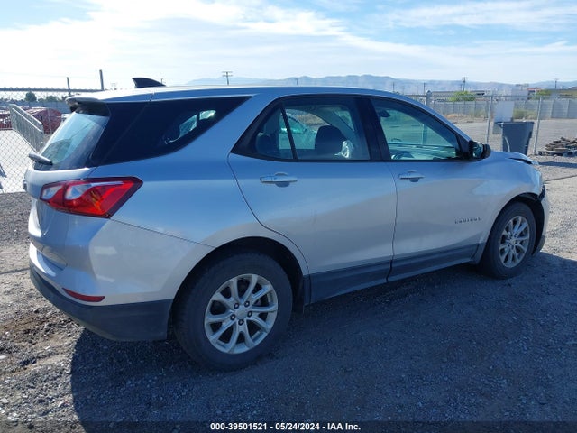 Chevrolet EQUINOX LS 2019 2GNAXHEV8K6182776 Image 4