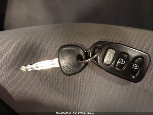 5NPDH4AE0GH698845 Hyundai ELANTRA SE