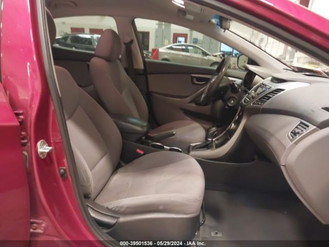 5NPDH4AE0GH698845 Hyundai ELANTRA SE