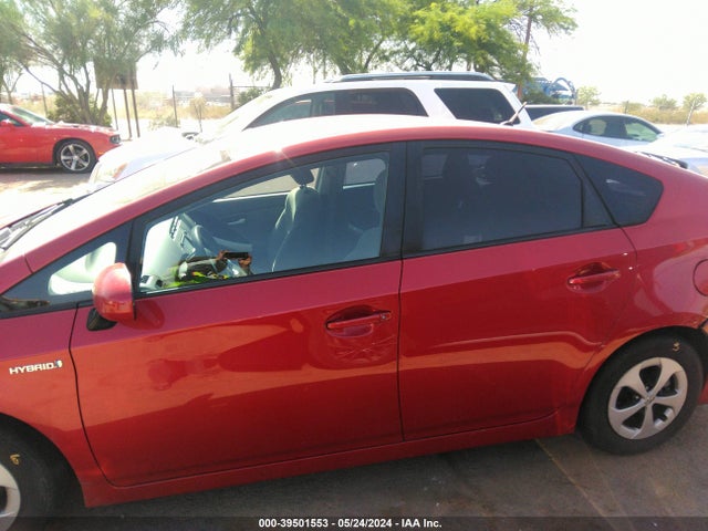Toyota Prius Two 2014 JTDKN3DU3E1744671 Image 14