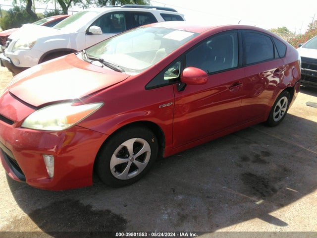 Toyota Prius Two 2014 JTDKN3DU3E1744671 Image 2