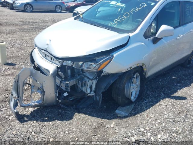 KL7CJNSB6LB037419 Chevrolet Trax Awd Ls