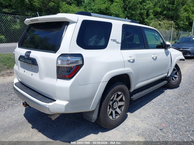 Toyota 4runner Trd Off Road 2018 JTEBU5JR9J5586771 Image 4