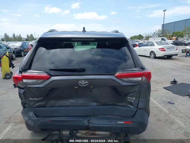 Toyota Rav4 Xle 2019 JTMP1RFV2KD025951 Image 17
