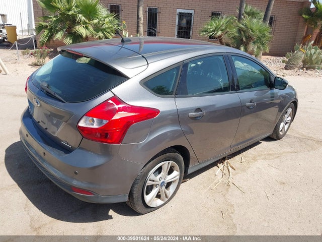 Ford FOCUS SE 2014 1FADP3K29EL155560 Image 4
