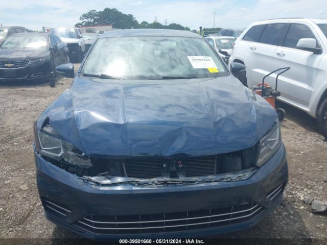 1VWAA7A3XJC023480 Volkswagen Passat 2.0t R-line/2.0t S