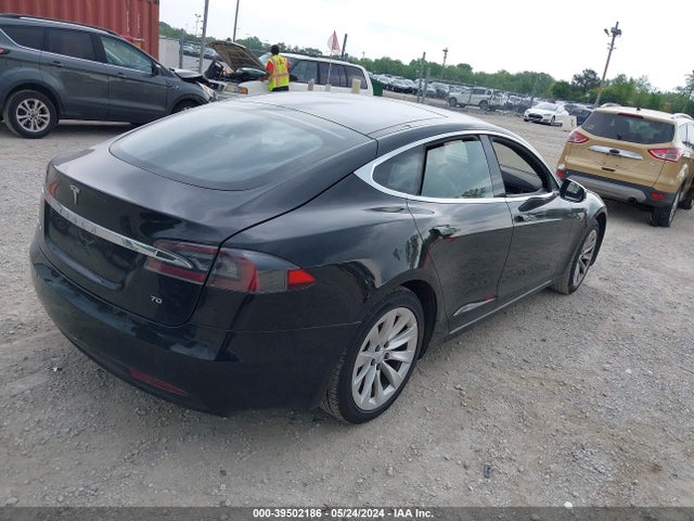 Tesla Model S 60/70/75/85 2016 5YJSA1E14GF150640 Image 4