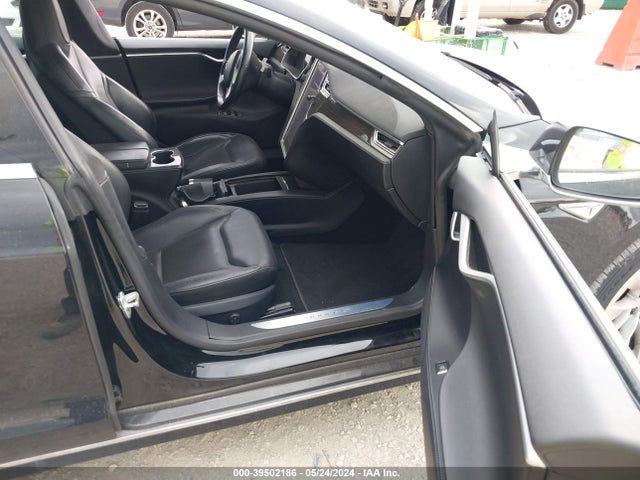 Tesla Model S 60/70/75/85 2016 5YJSA1E14GF150640 Image 5