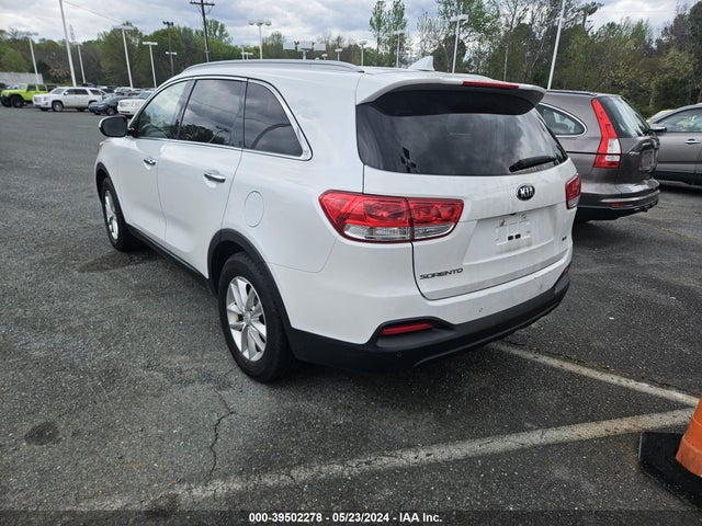KIA Sorento 2016 5XYPG4A38GG070005 Image 3