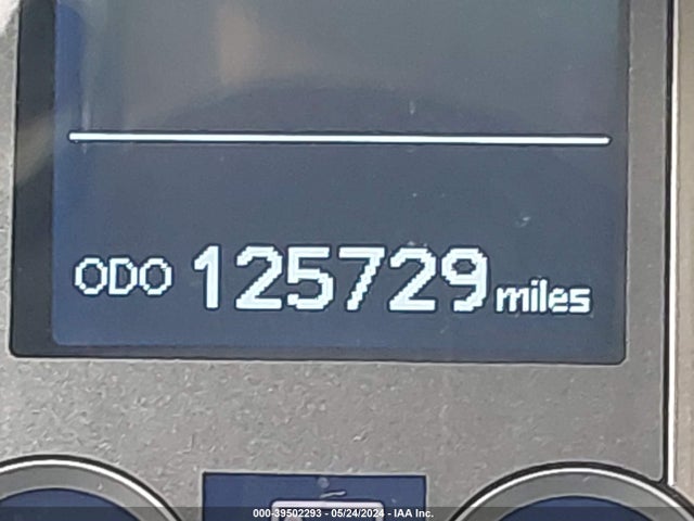 Lexus 460 2016 JTJBM7FX2G5136232 Image 16