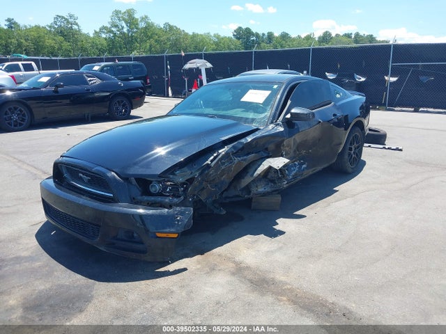 Ford Mustang V6 2014 1ZVBP8AM0E5299033 Image 2