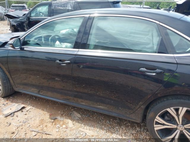 1VWSA7A31NC008585 Volkswagen Passat 2.0t Se