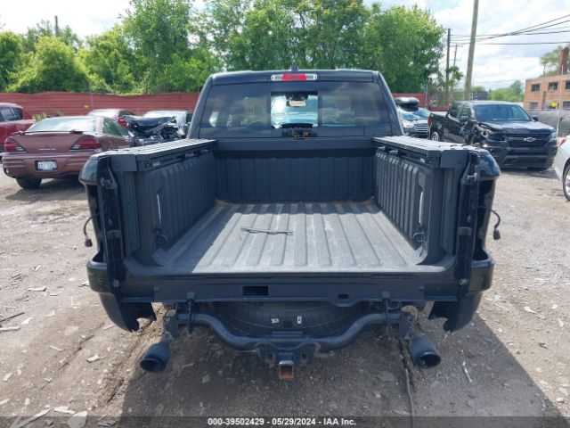 1C6SRFJT1KN693975 RAM 1500 Laramie  4x4 5'7 Box