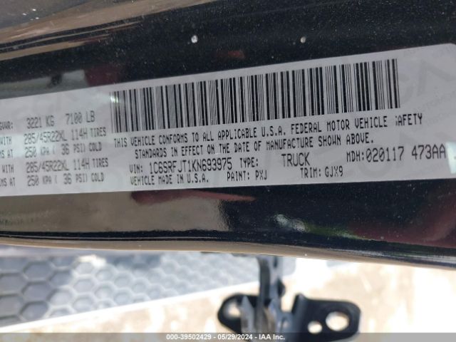 1C6SRFJT1KN693975 RAM 1500 Laramie  4x4 5'7 Box