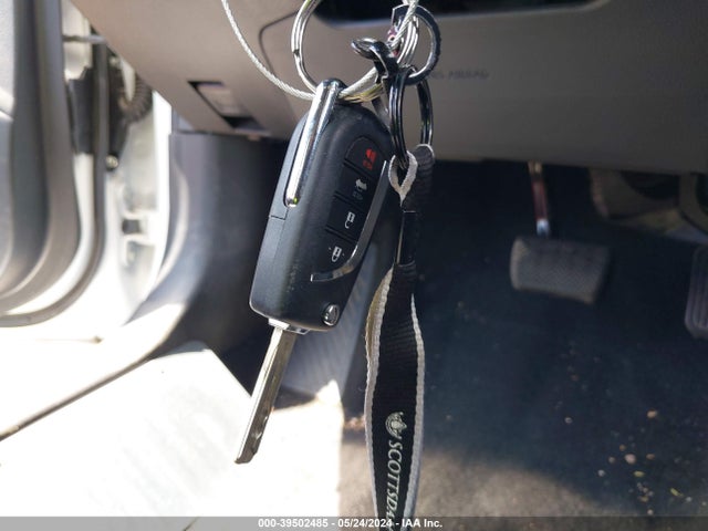 Toyota COROLLA LE 2022 JTDEPMAE7N3018410 Image 11