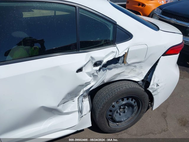 Toyota COROLLA LE 2022 JTDEPMAE7N3018410 Image 6