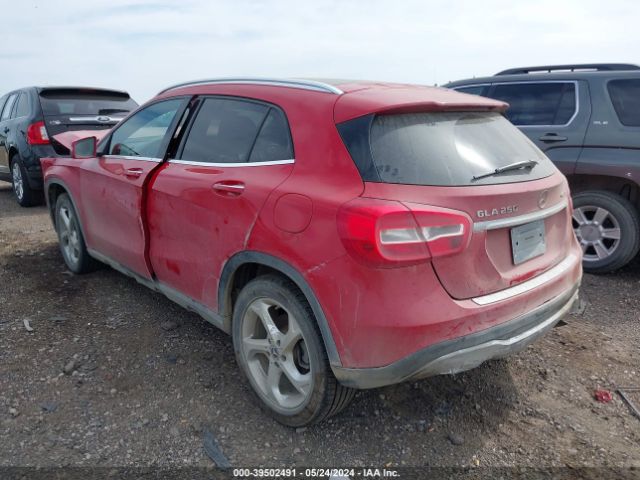 WDCTG4GBXJJ497524 Mercedes-Benz Gla 250 4matic