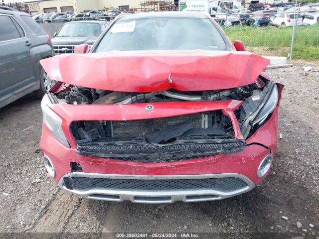 WDCTG4GBXJJ497524 Mercedes-Benz Gla 250 4matic