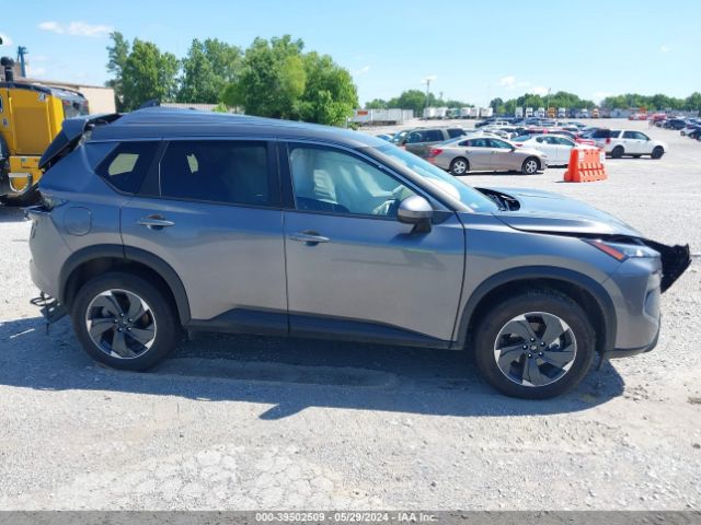 JN8BT3BB7RW424029 Nissan Rogue Sv Intelligent Awd