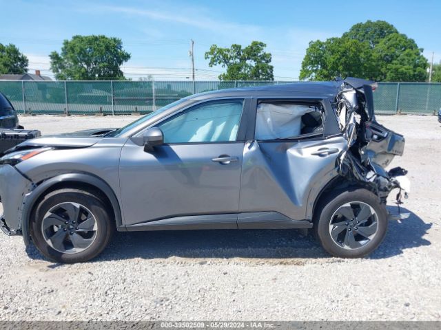 JN8BT3BB7RW424029 Nissan Rogue Sv Intelligent Awd