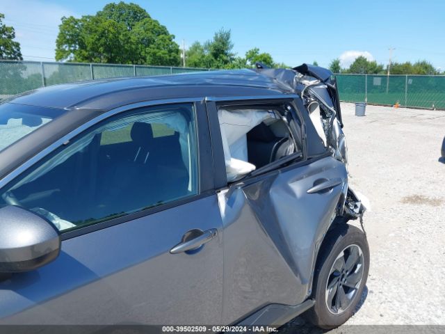 JN8BT3BB7RW424029 Nissan Rogue Sv Intelligent Awd