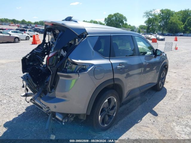 JN8BT3BB7RW424029 Nissan Rogue Sv Intelligent Awd