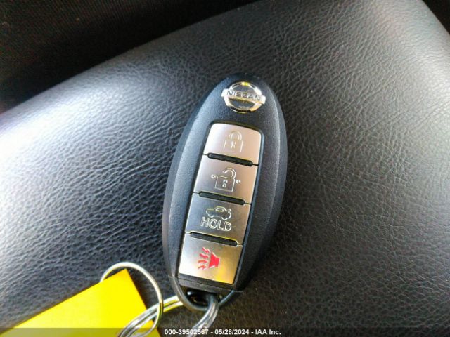 3N1AB7AP9KY360608 Nissan SENTRA SV