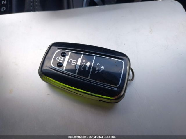 5TDKDRBH0PS526897 Toyota Highlander Le